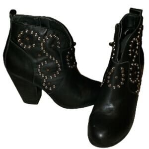 Steve Madden Awsum Women's 7.5 Studded Black Leather Upper Western Ankle Boots